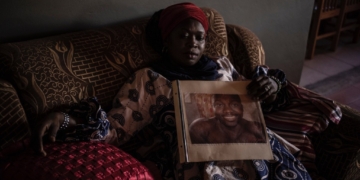 New work from ‘Gambia – victims, and resisters’ series: LT. Ebou Lowe’s sister, Zainab Lowe-Baldeh ©Jason Florio / Helen Jones-Florio